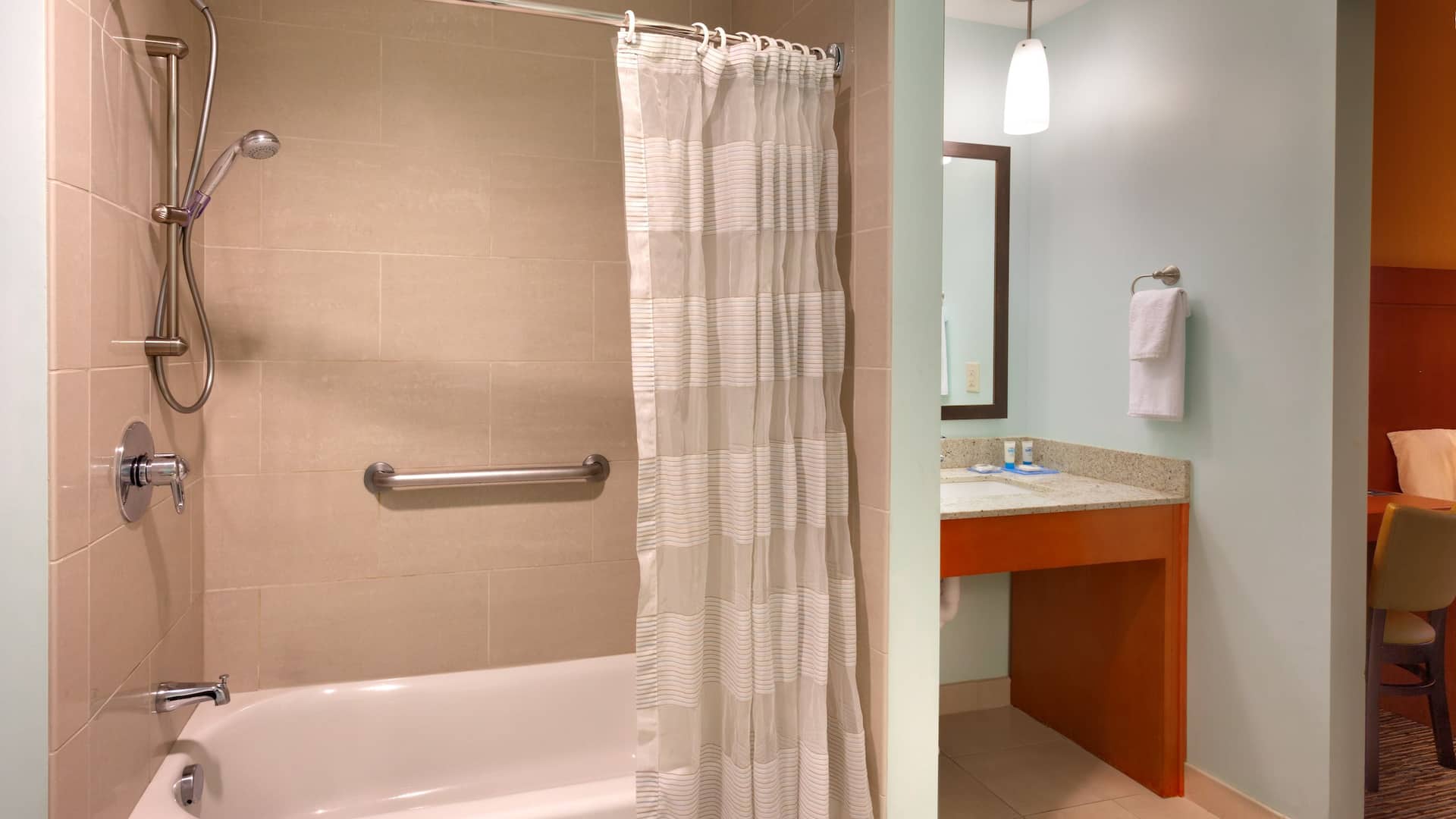 5 of 5 Hyatt House Salt Lake City/Sandy Accessible Bathtub