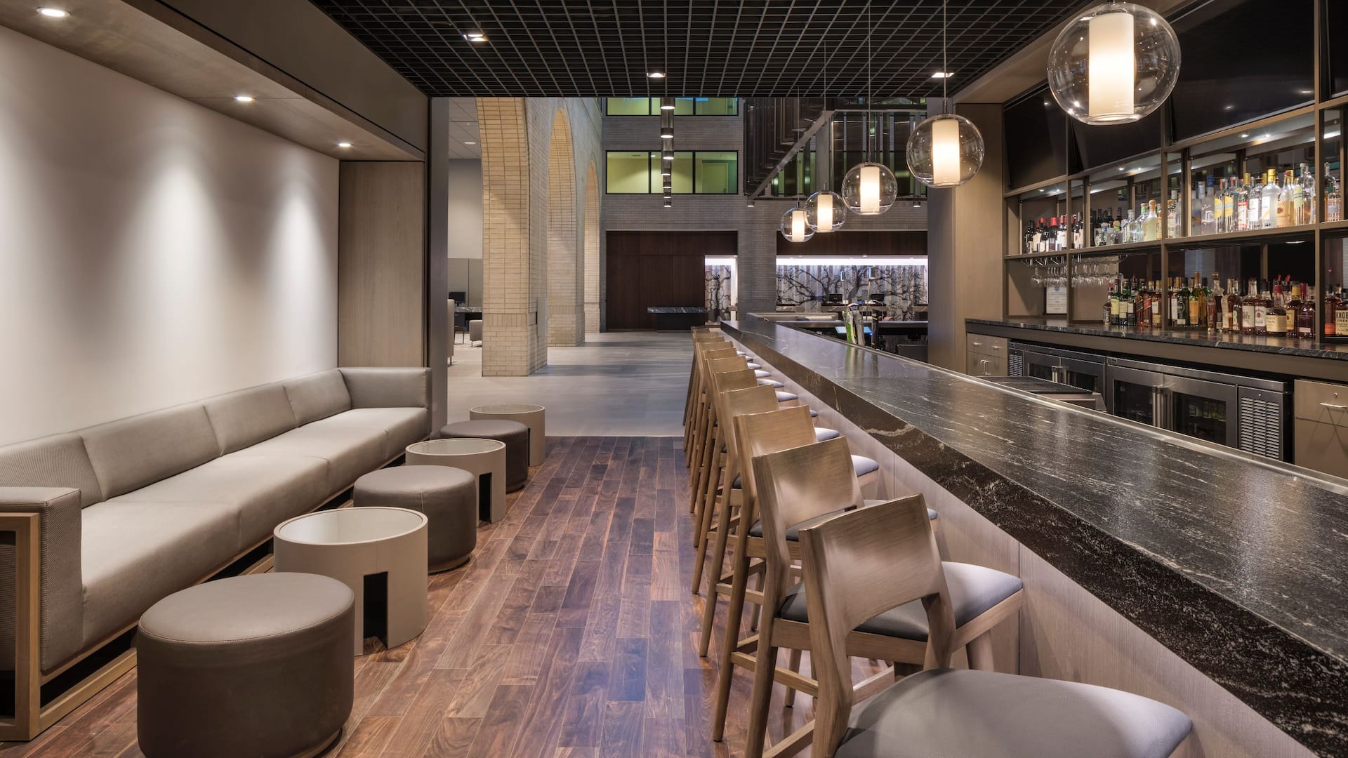 1 of 1 Hyatt Regency Schaumburg, Chicago Bar