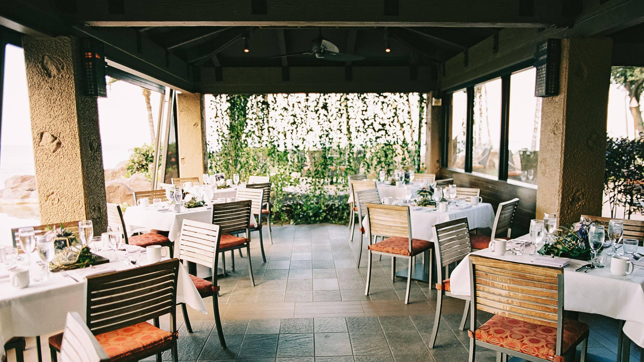 Covered outdoor dining venue at Hyatt Regency Maui Resort and Spa