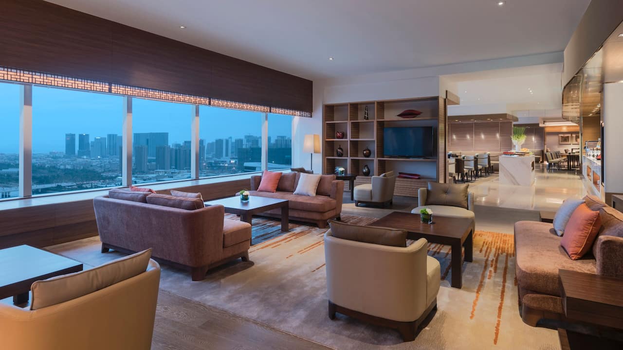 Regency Club Lounge