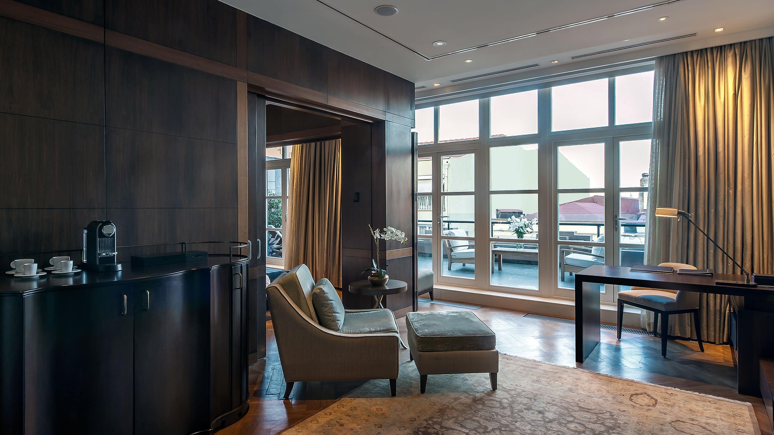 3 de 5 Park Hyatt Istanbul - Macka Palas Terrace Suite King Living Room