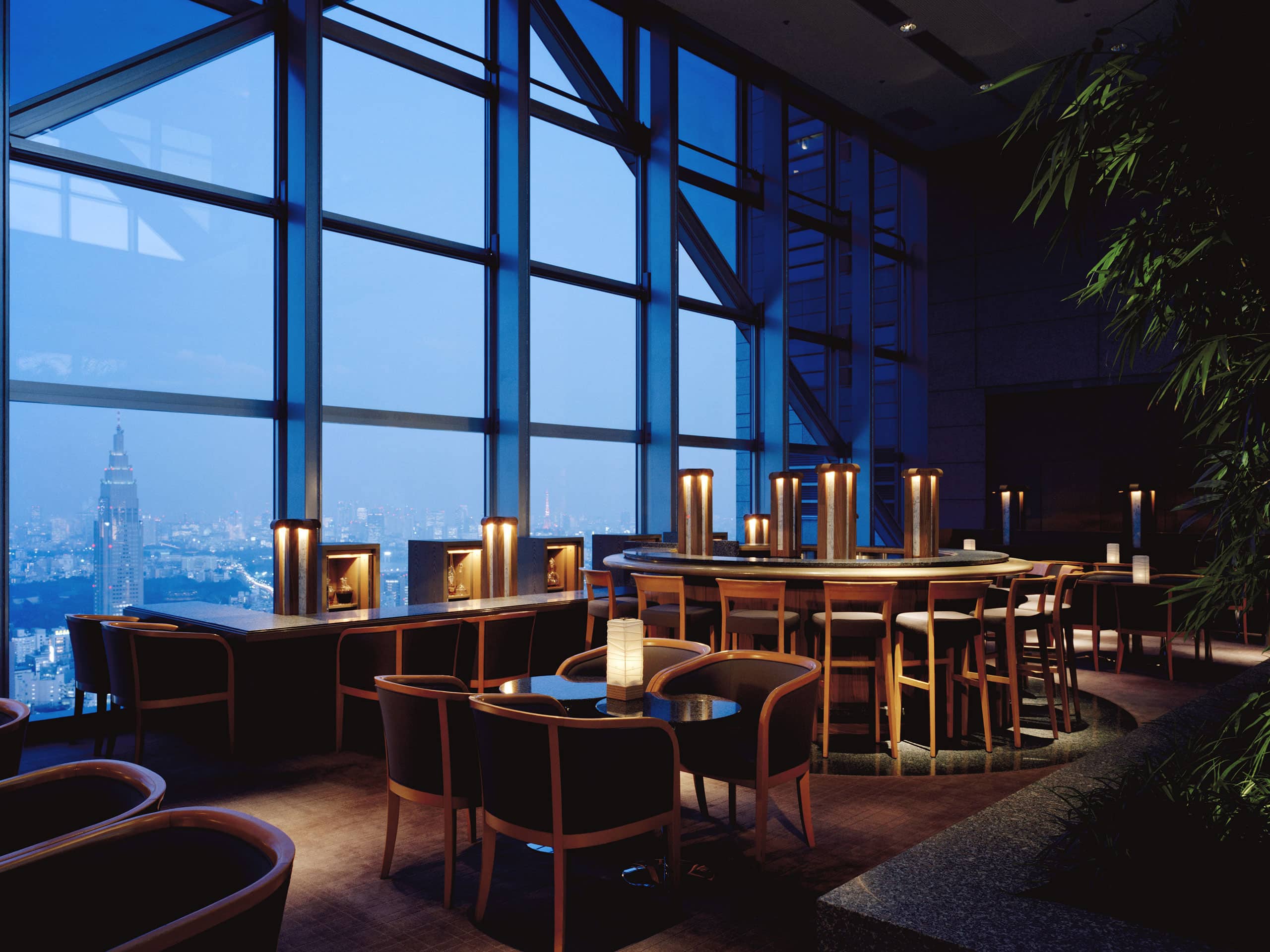 Luxury Hotel Restaurants & Bars in Shinjuku - Park Hyatt Tokyo