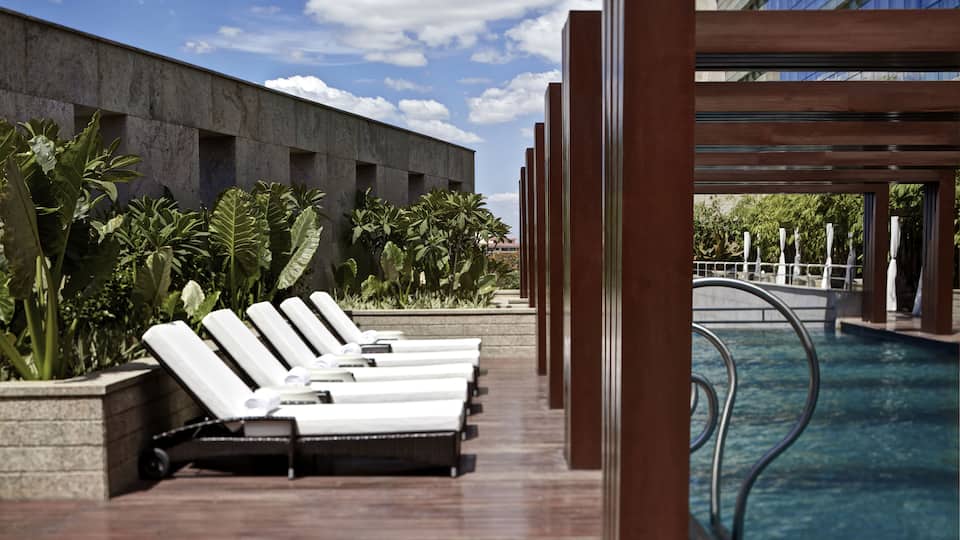 HYDPH_P126 Pool Lounge Chairs