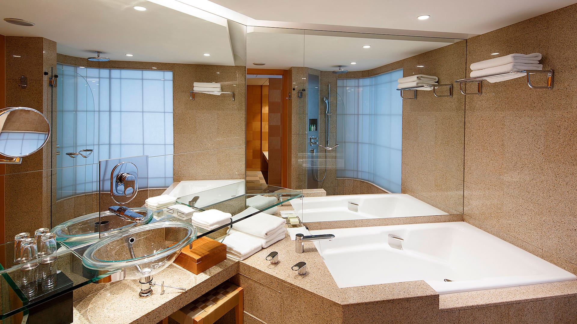 2 de 3 Bathroom