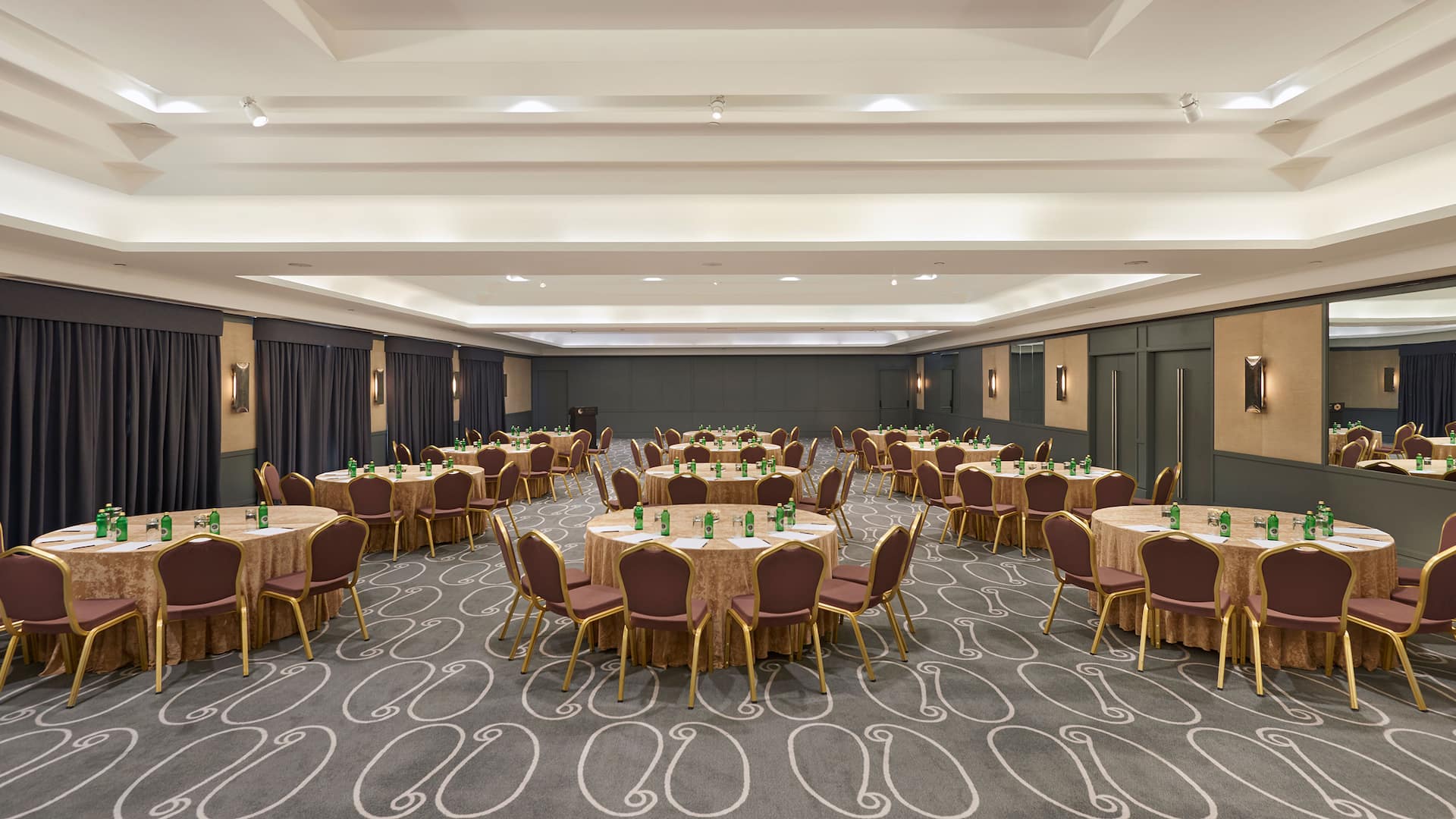 1 из 1 Guba Ballroom Cabaret