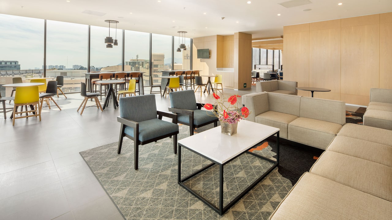 Hyatt House Mexico City/Santa Fe Lounge Area