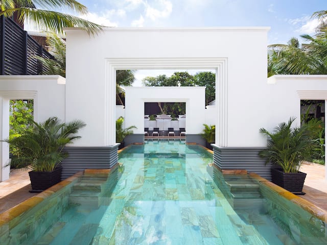 Luxury 5-star hotel in Siem Reap Pool