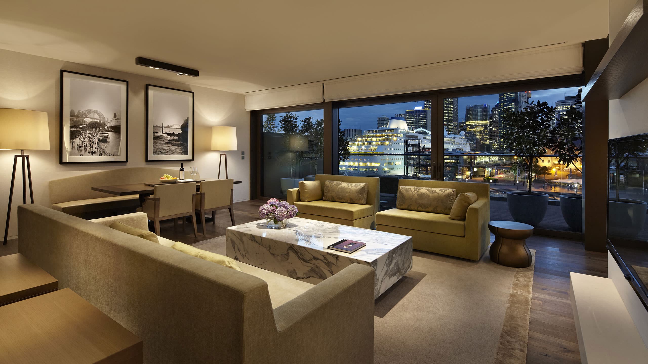 6 of 6 Rooftop Suite Lounge