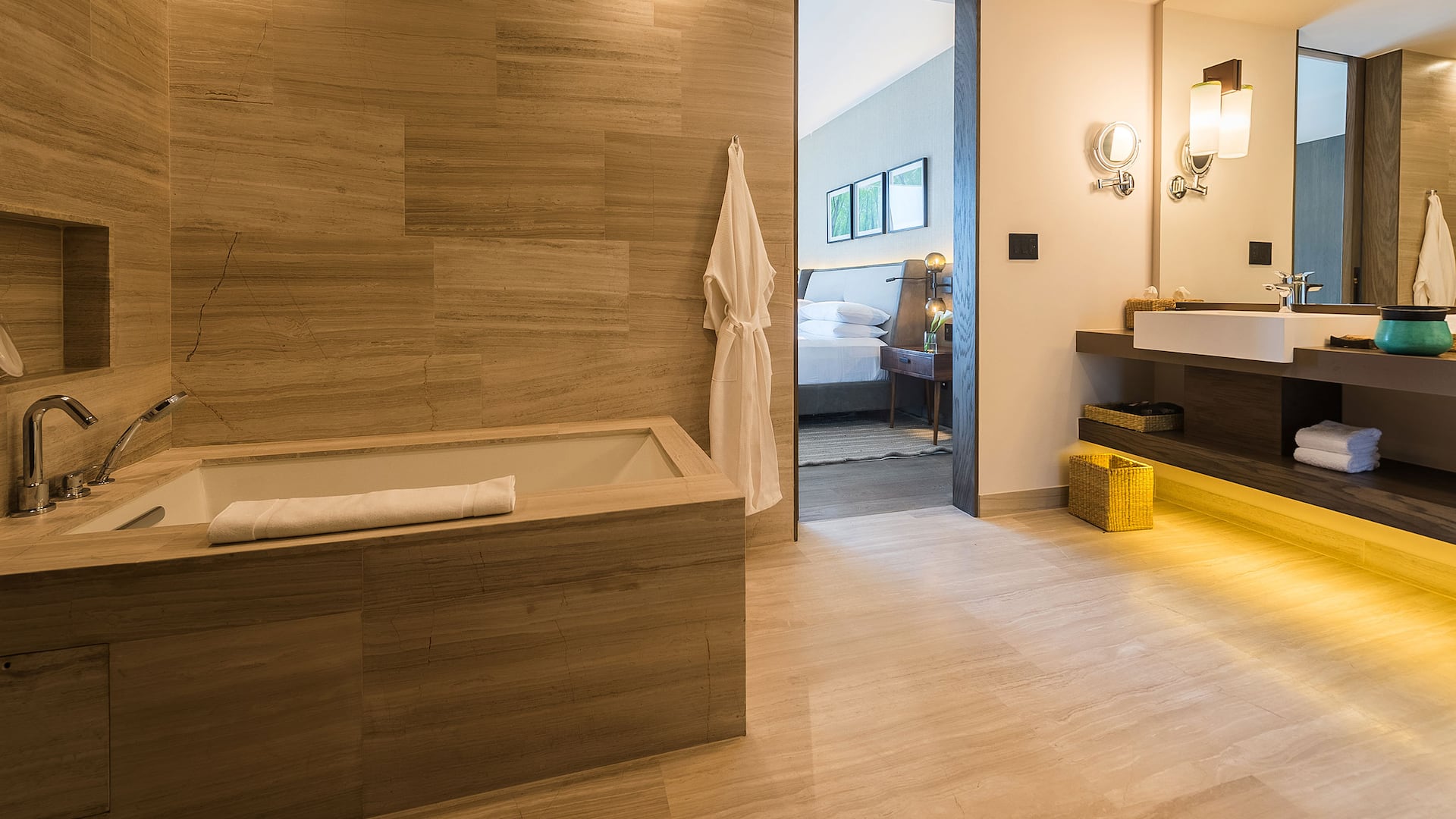 第 4，共 4 Regency Executive Suite Bathroom