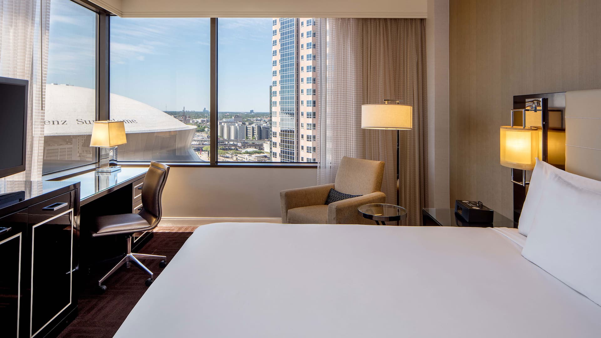 Room with 1 King Bed Hyatt Regency New Orleans