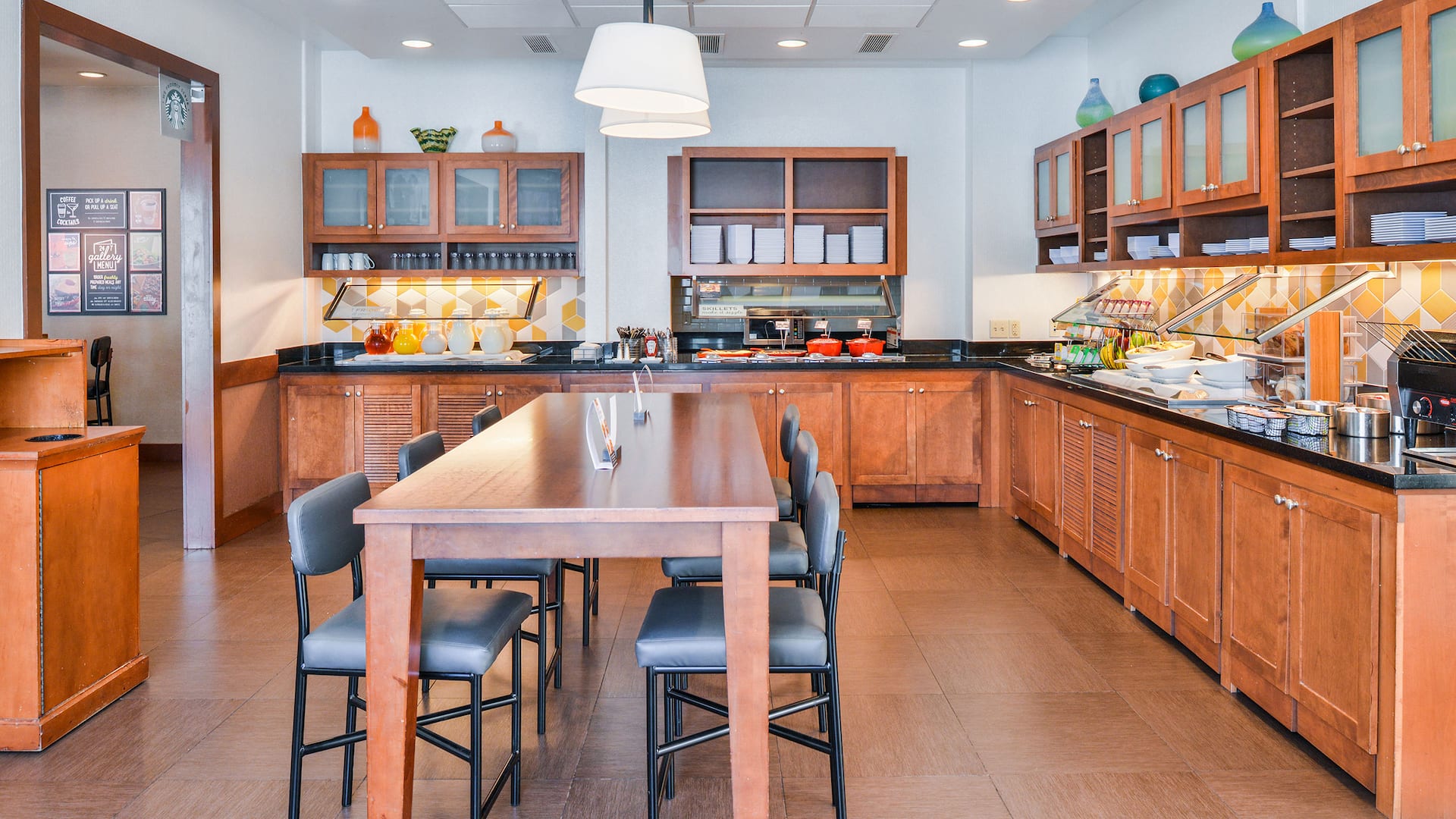 Hyatt Place Chesapeake/Greenbrier Breakfast Area