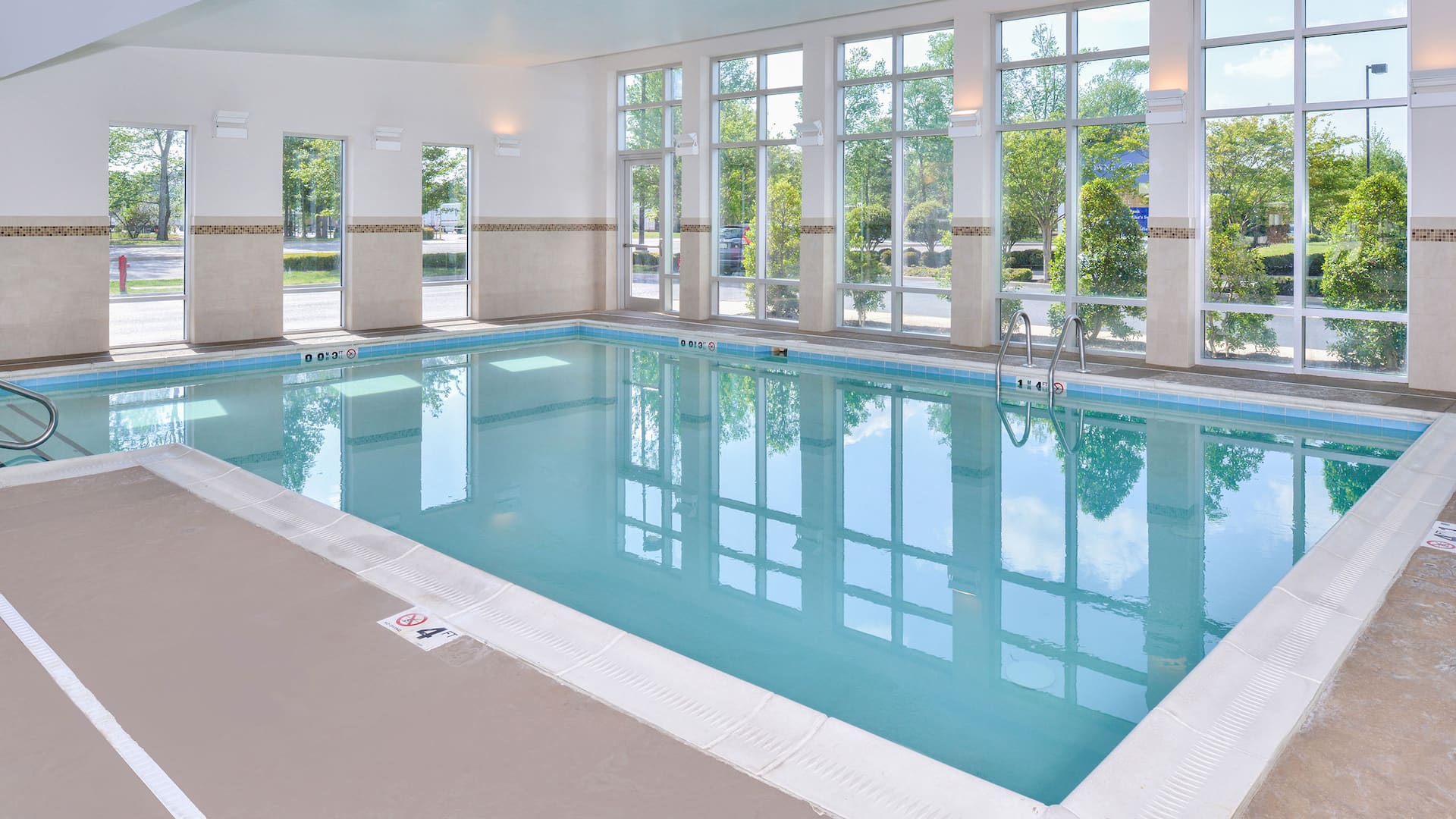 Hyatt Place Chesapeake/Greenbrier Pool