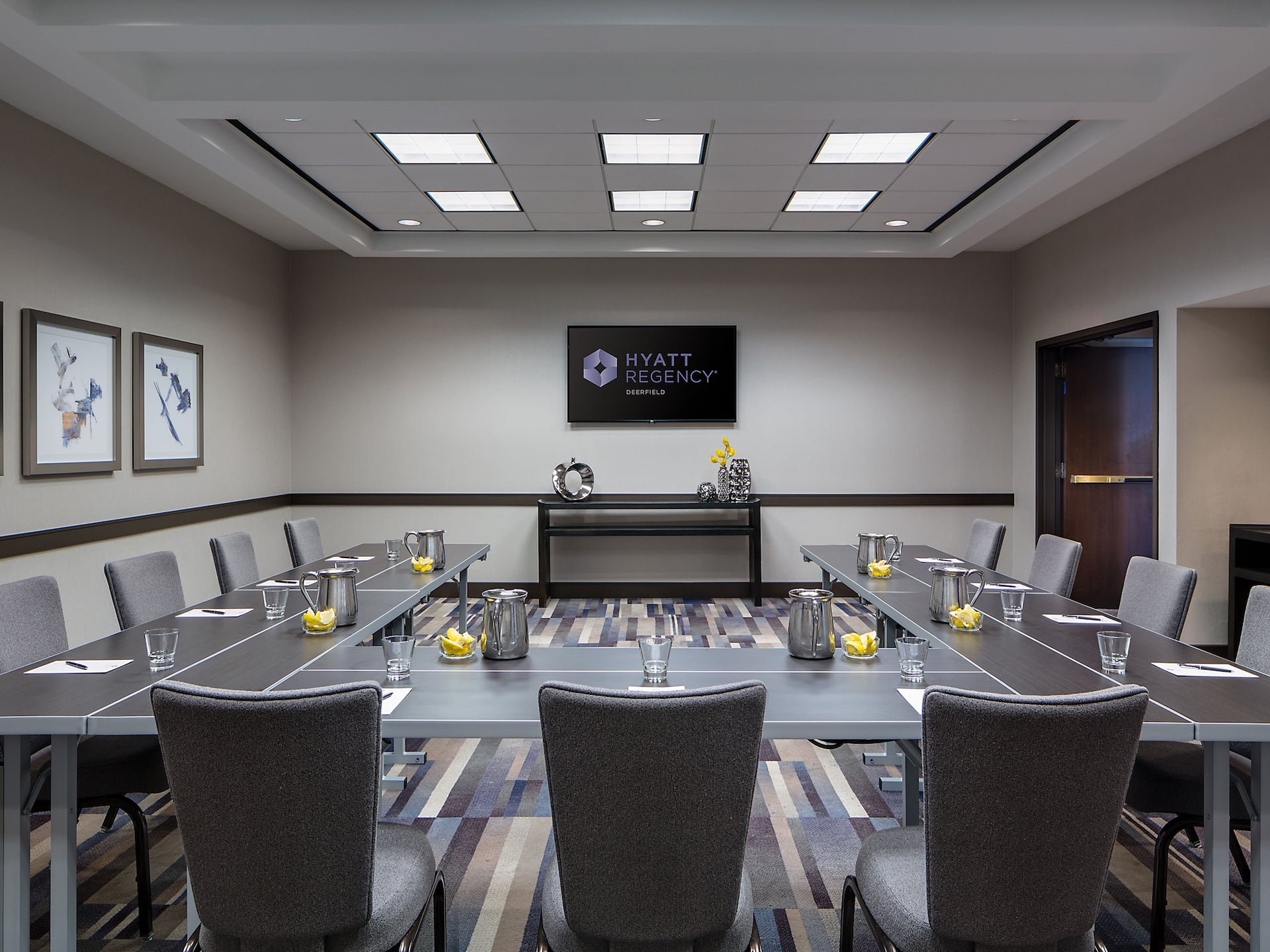 Hyatt Regency Deerfield Meeting U Shape
