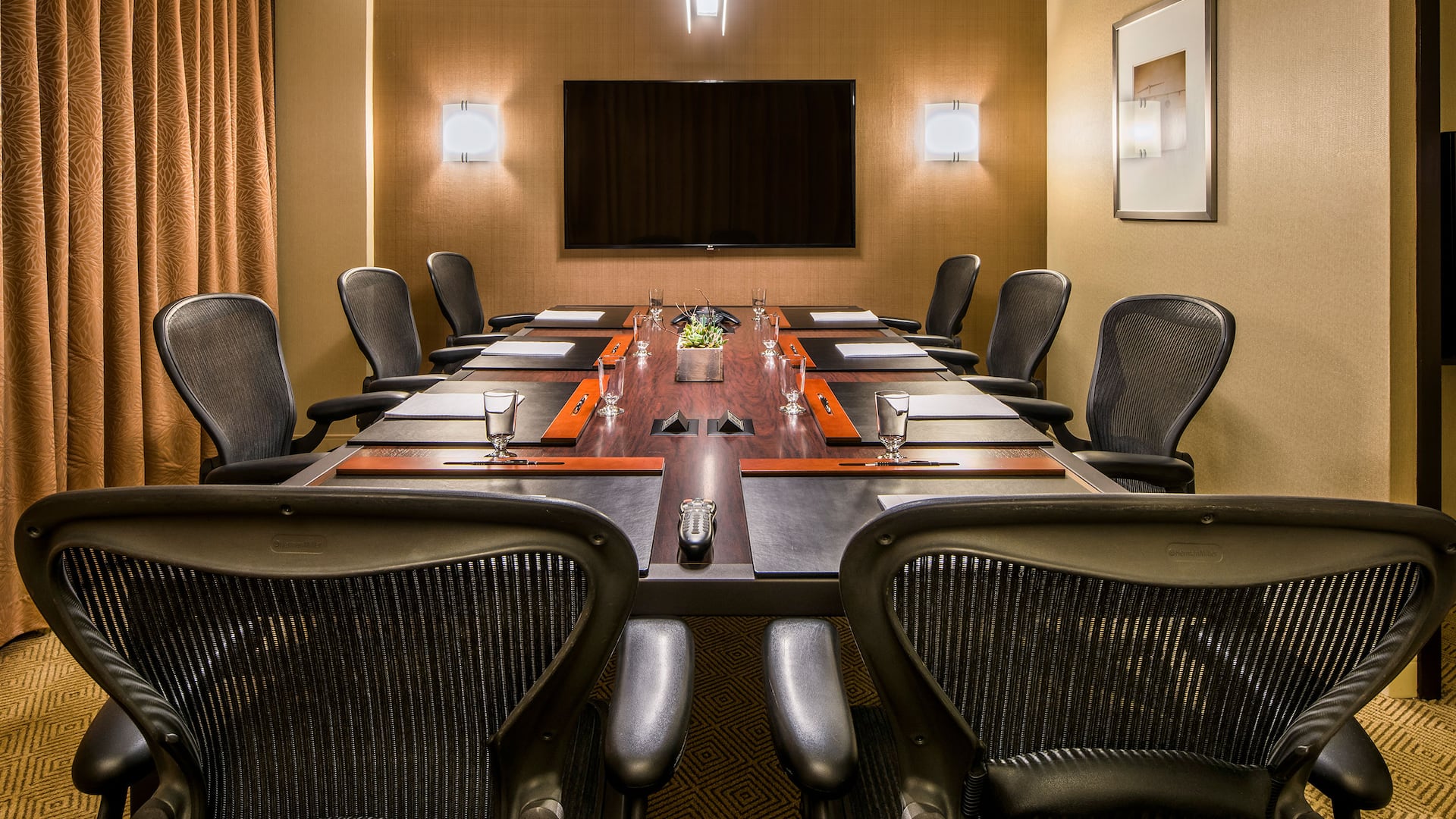 Hyatt Regency O'Hare Chicago Meeting Suite 261 Long