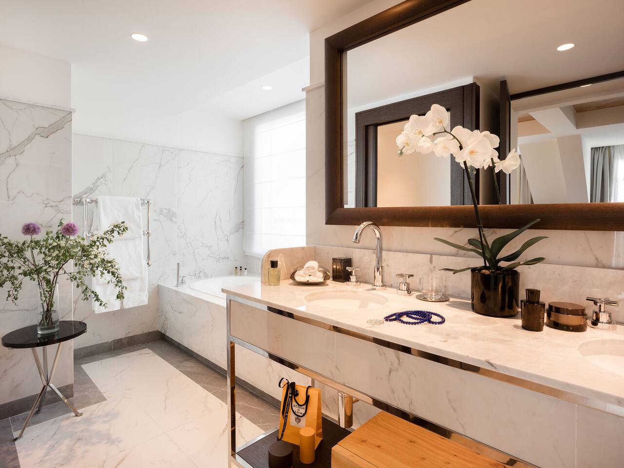 Hotel Hyatt Paris Madeleine Bathroom