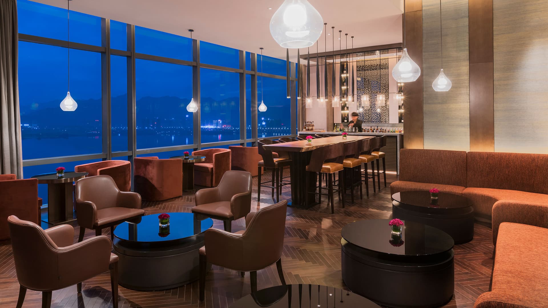 Hyatt Regency Fuzhou Cangshan Bartender