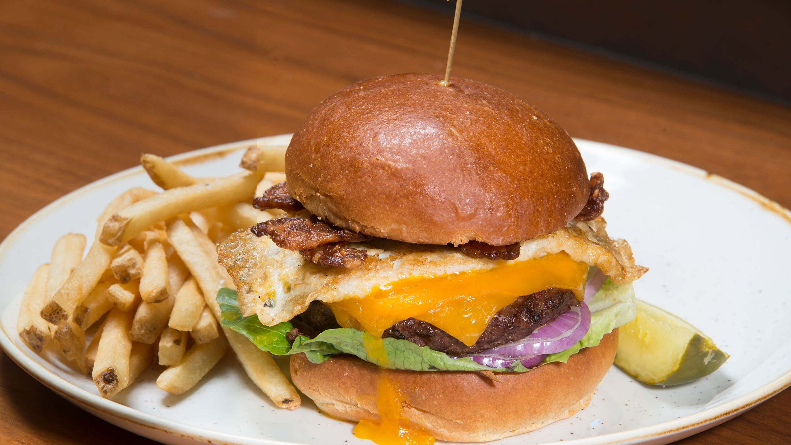 Hyatt Regency San Francisco Airport Burger