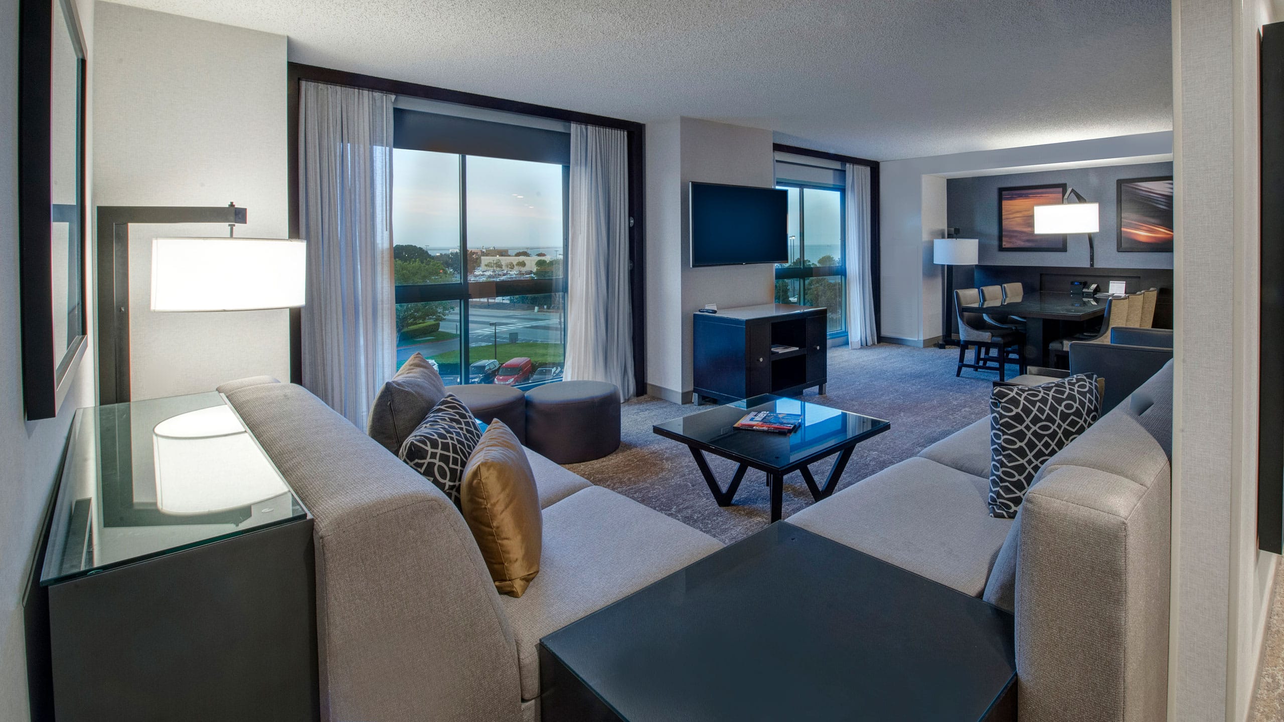 Hyatt Regency San Francisco Airport Executive Suite Seating