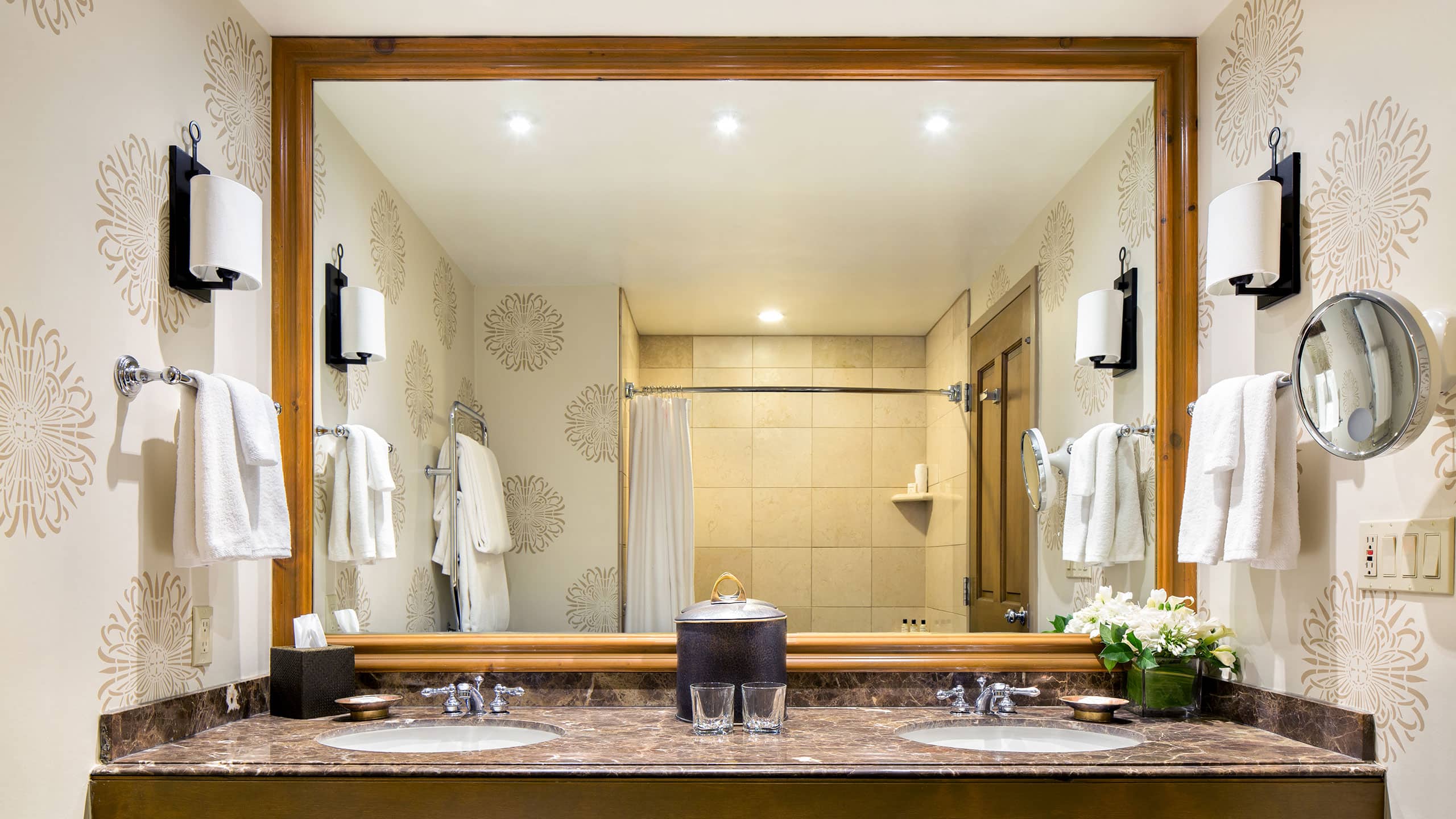 Park Hyatt Beaver Creek Resort and Spa Standard Bathroom