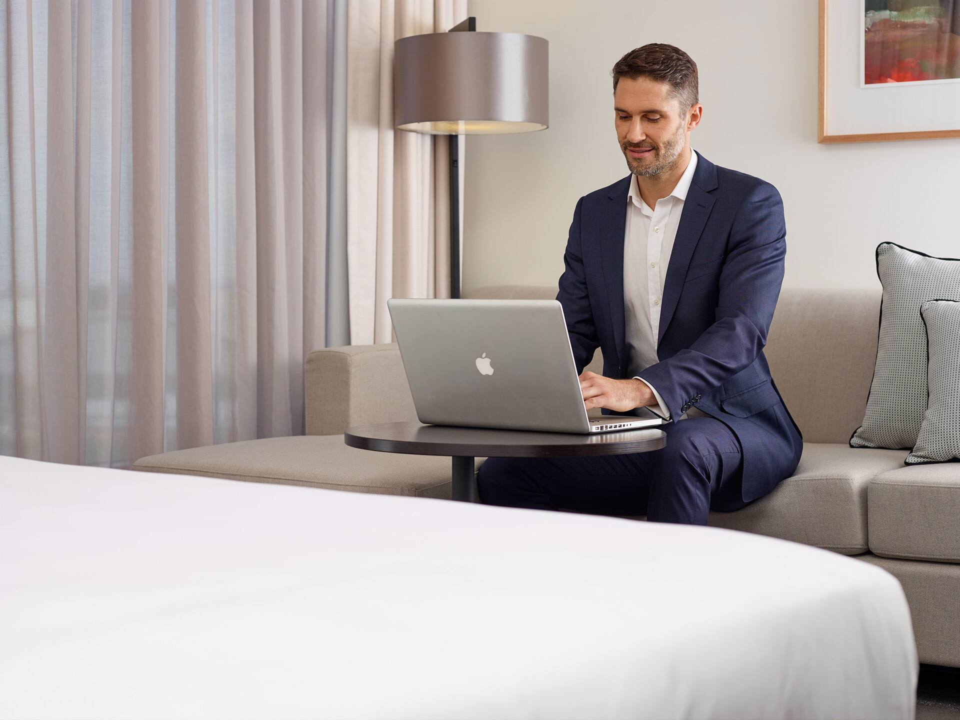 Hyatt Place Melbourne, Essendon Fields Man Laptop