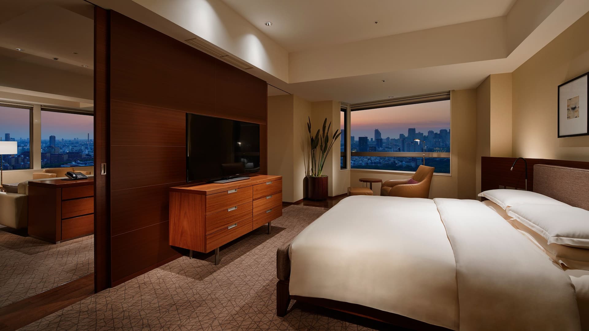 3 de 5 Grand Hyatt Tokyo Diplomat Suite Bedroom