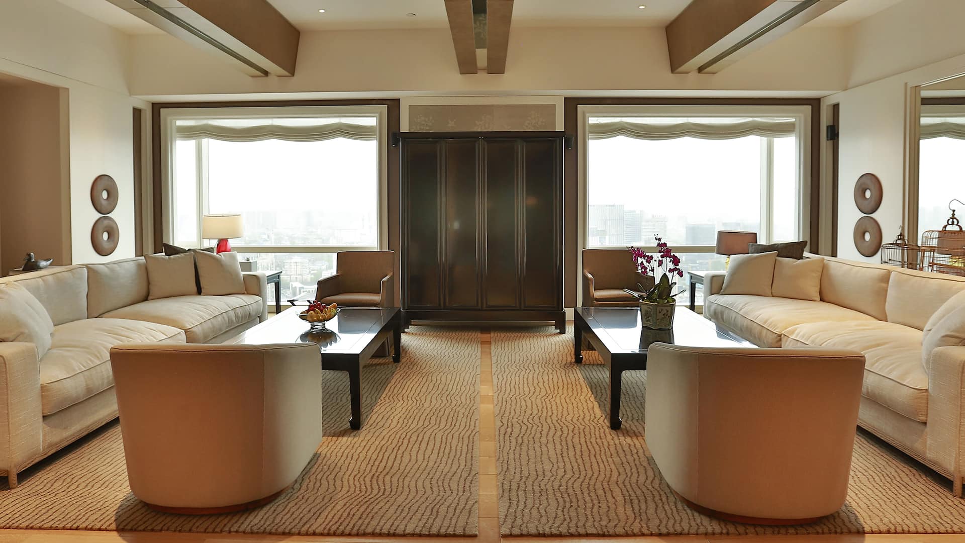 Chairman Suite Living Room