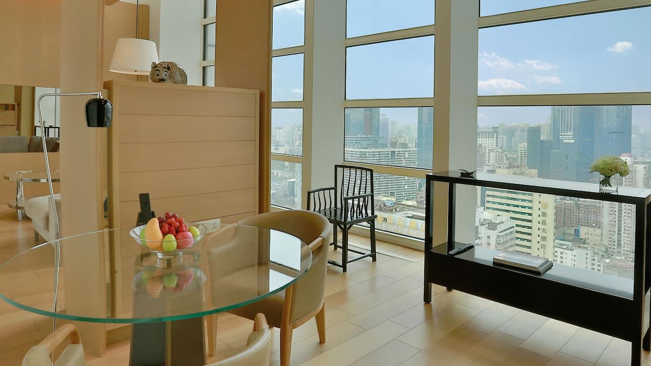 Grand Hyatt Chengdu Atrium Deluxe Living Room