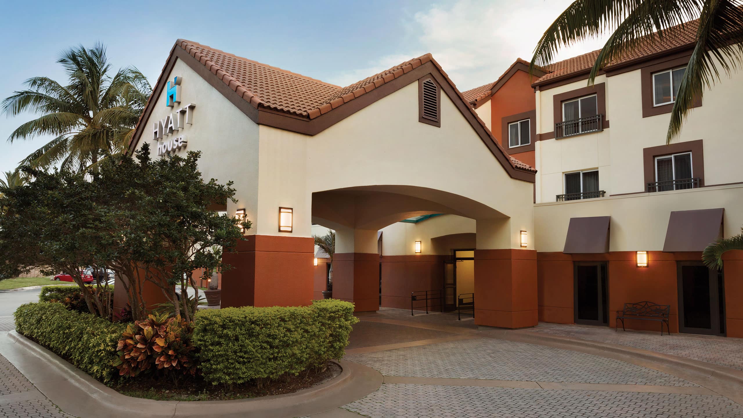 hyatt house miami airport blue lagoon drive miami fl