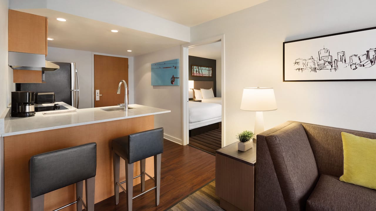 Miami Hotel Suites with Kitchen near MIA Airport | Hyatt ...