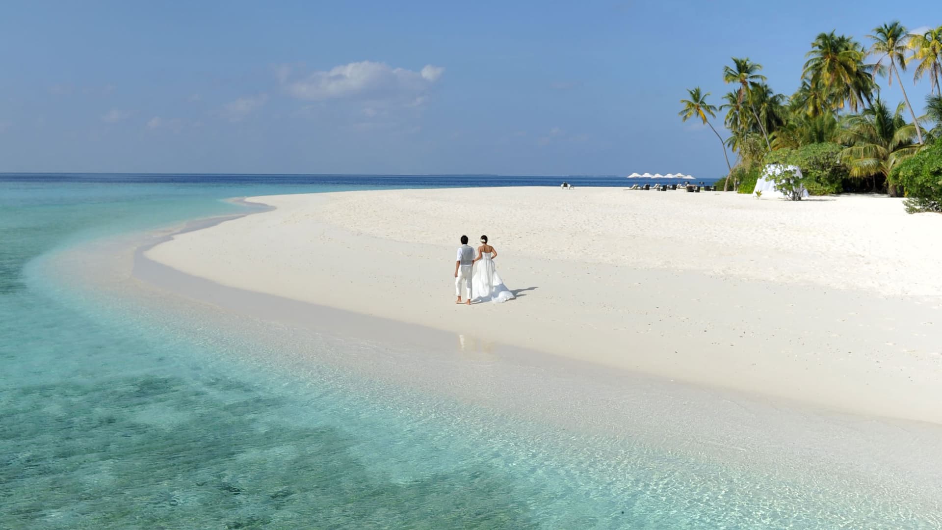 Maldives wedding packages couple on the beach