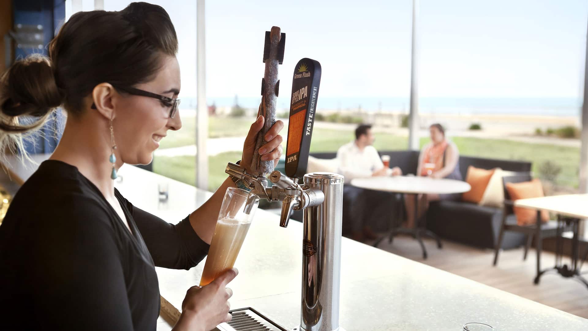 Hyatt House Virginia Beach / Oceanfront Bar Patio