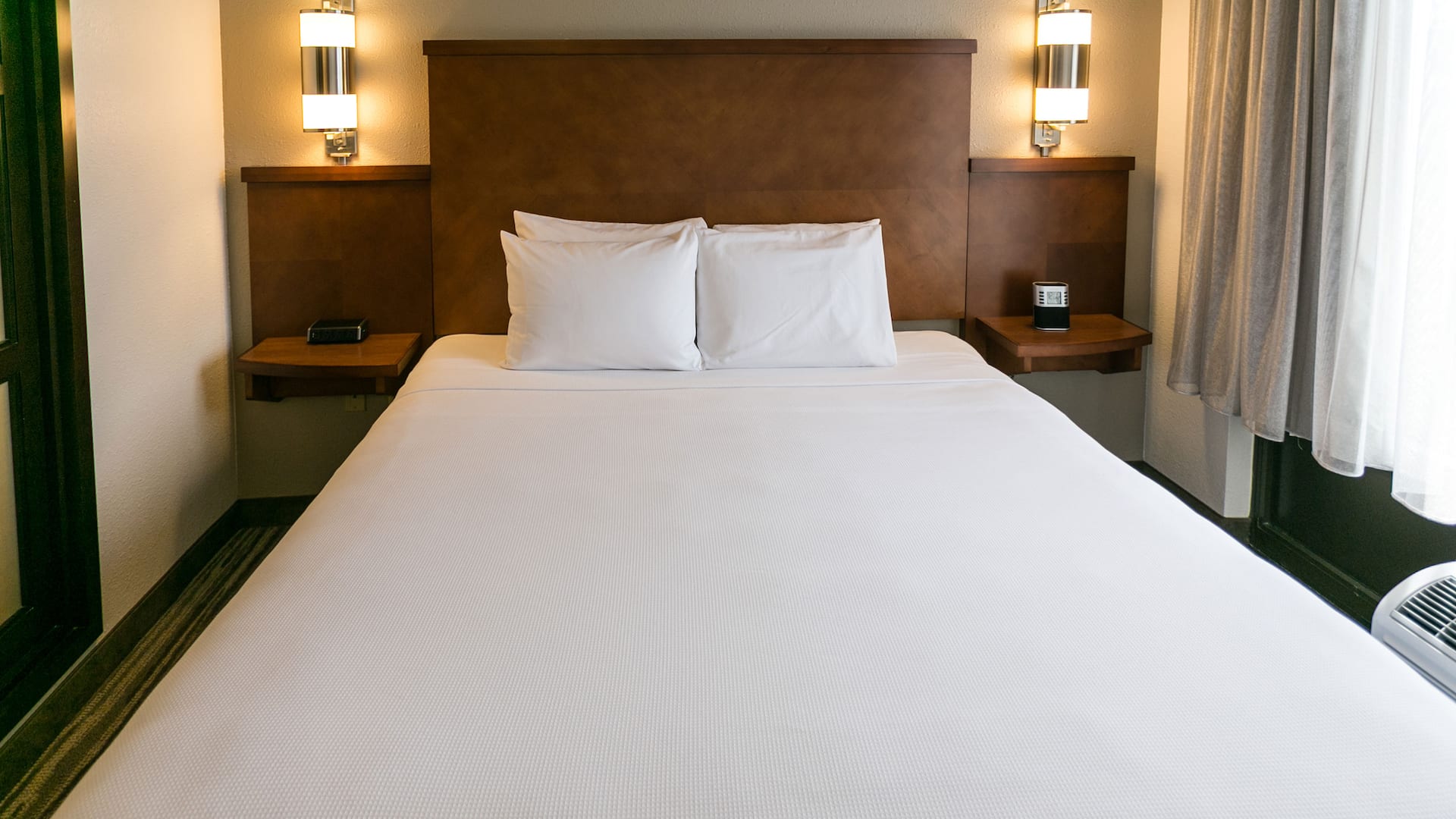 2 of 3 Hyatt Place Nashville/Franklin/Cool Springs King Bed