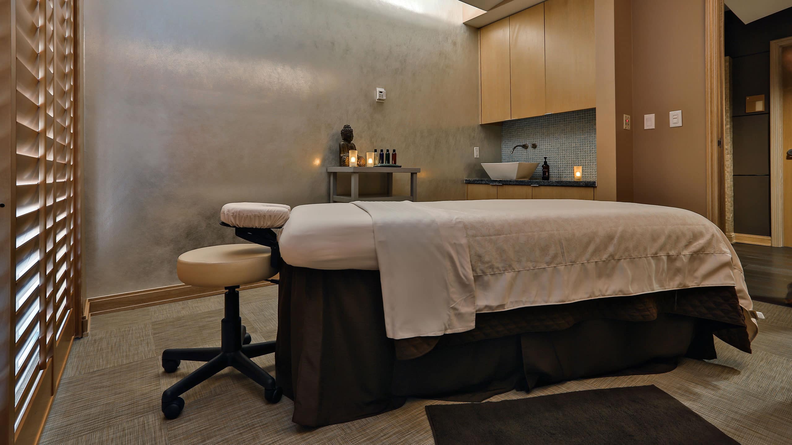 Hyatt Centric South Beach Miami Exhale Therapy Room