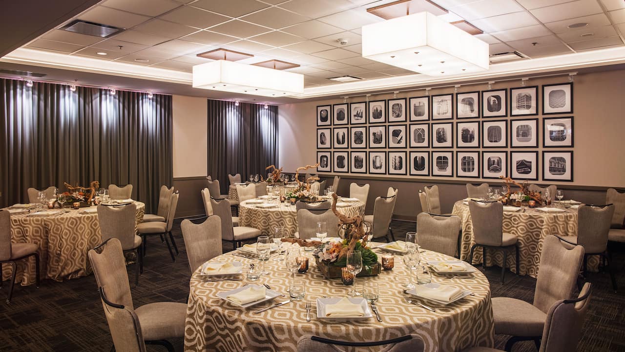 River North Wedding Venue Hyatt Place Chicago/River North