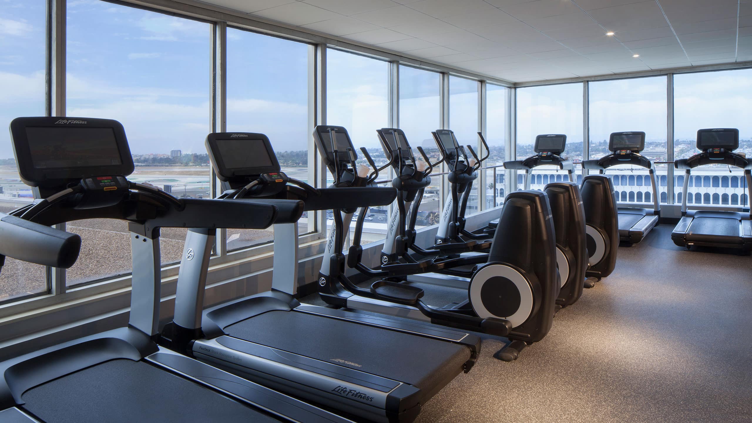 Hyatt Regency Los Angeles International Airport Fitness Center
