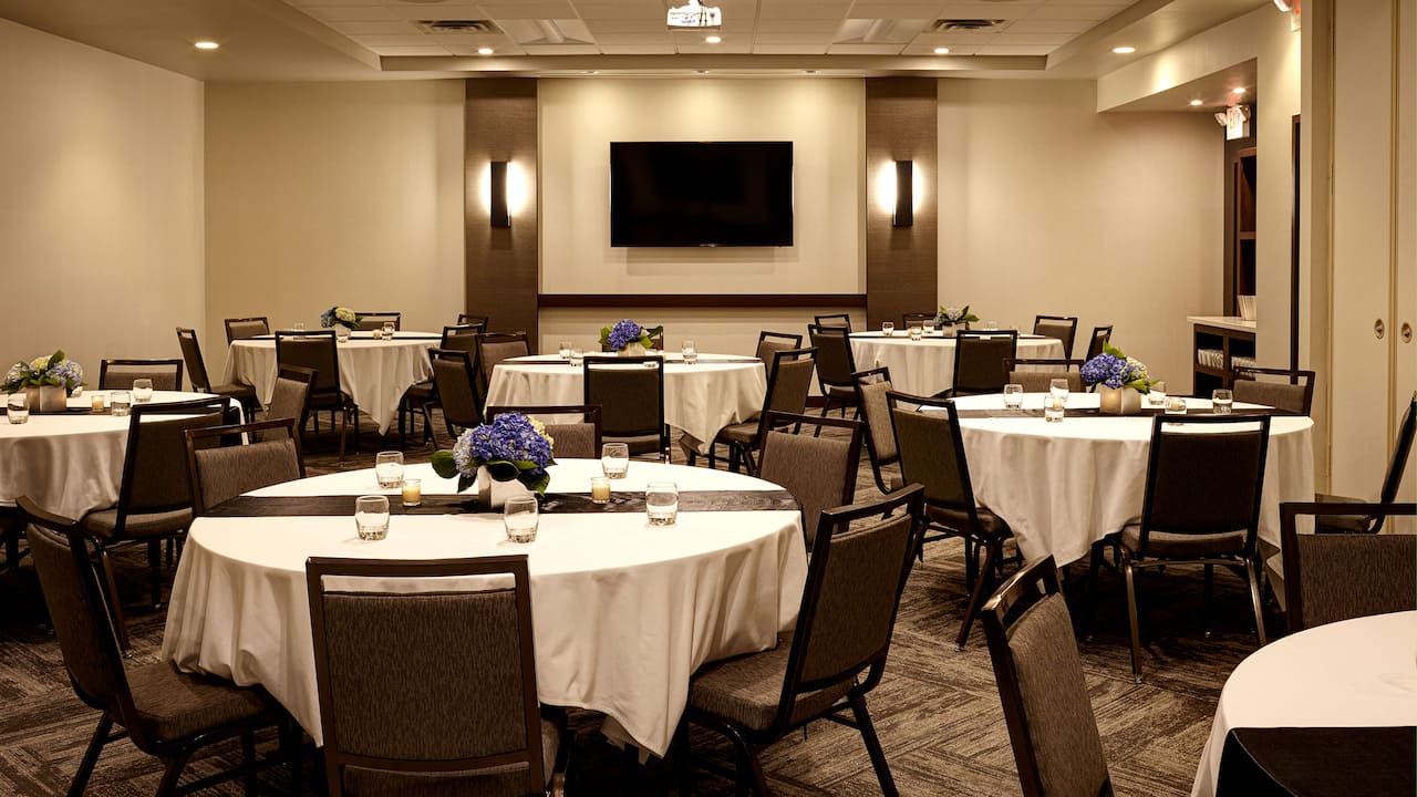 Meeting space social