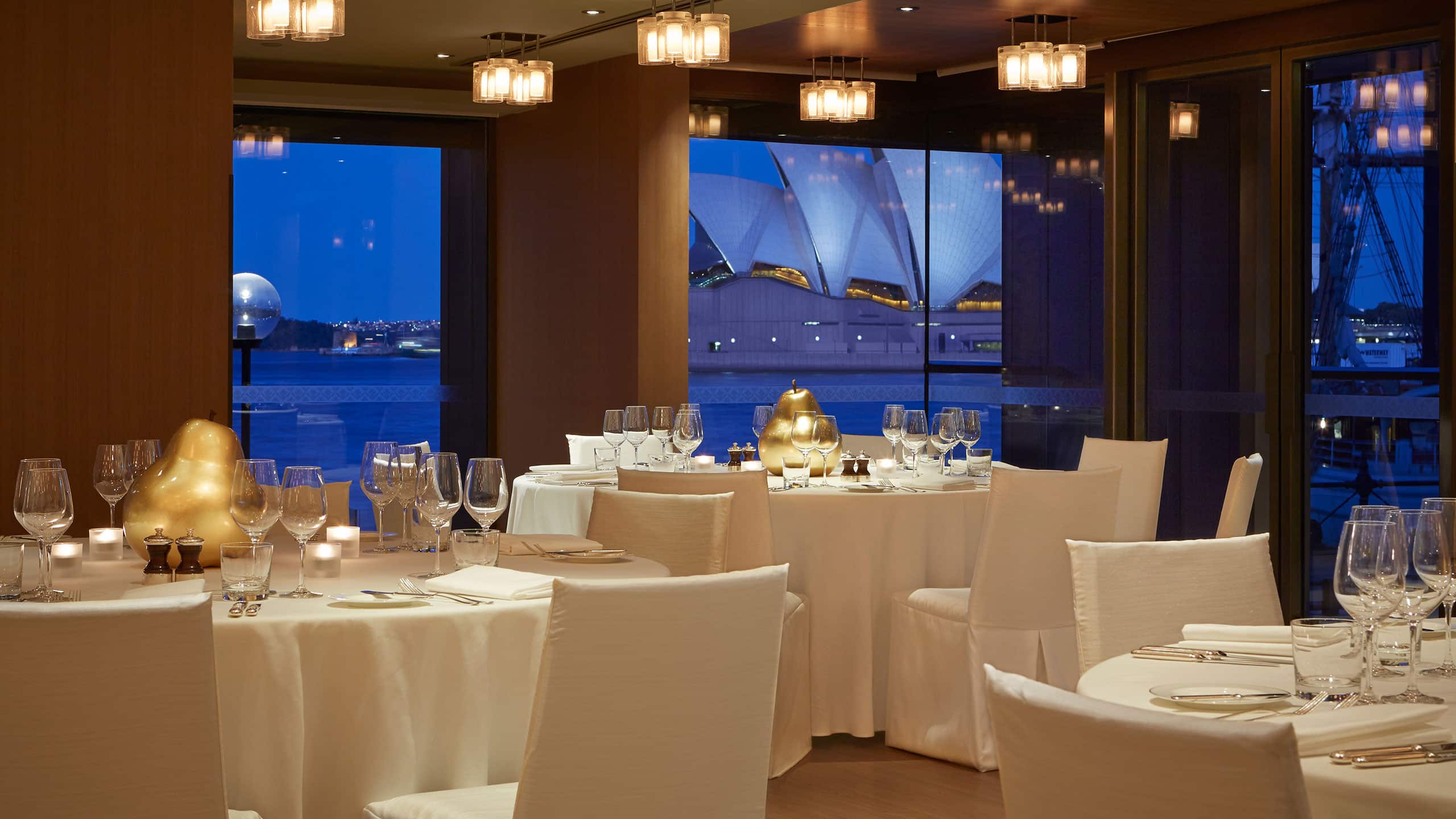 1 of 1 Park Hyatt Sydney Guesthouse Night
