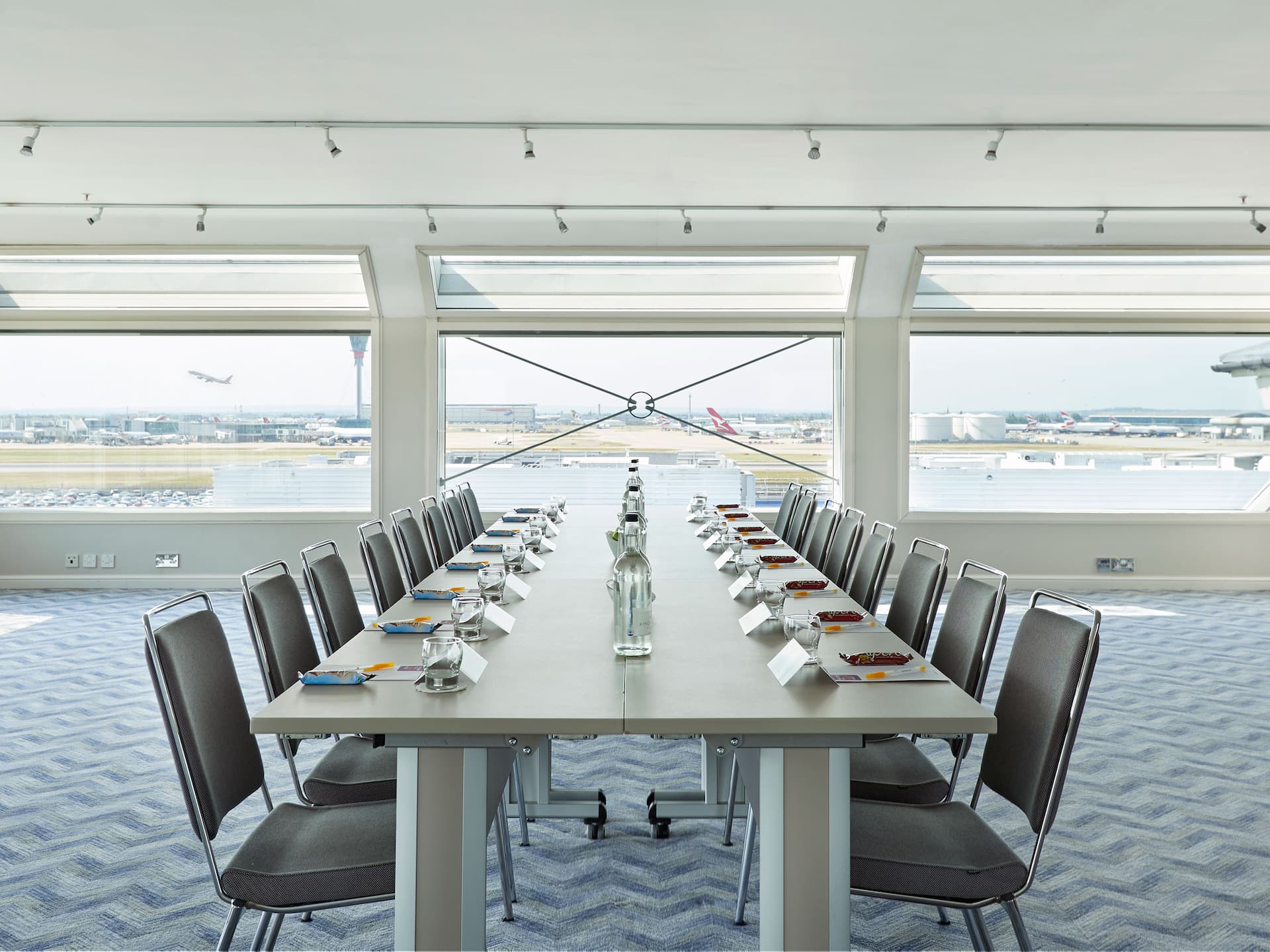 Hyatt Place London Heathrow Airport Meeting Place