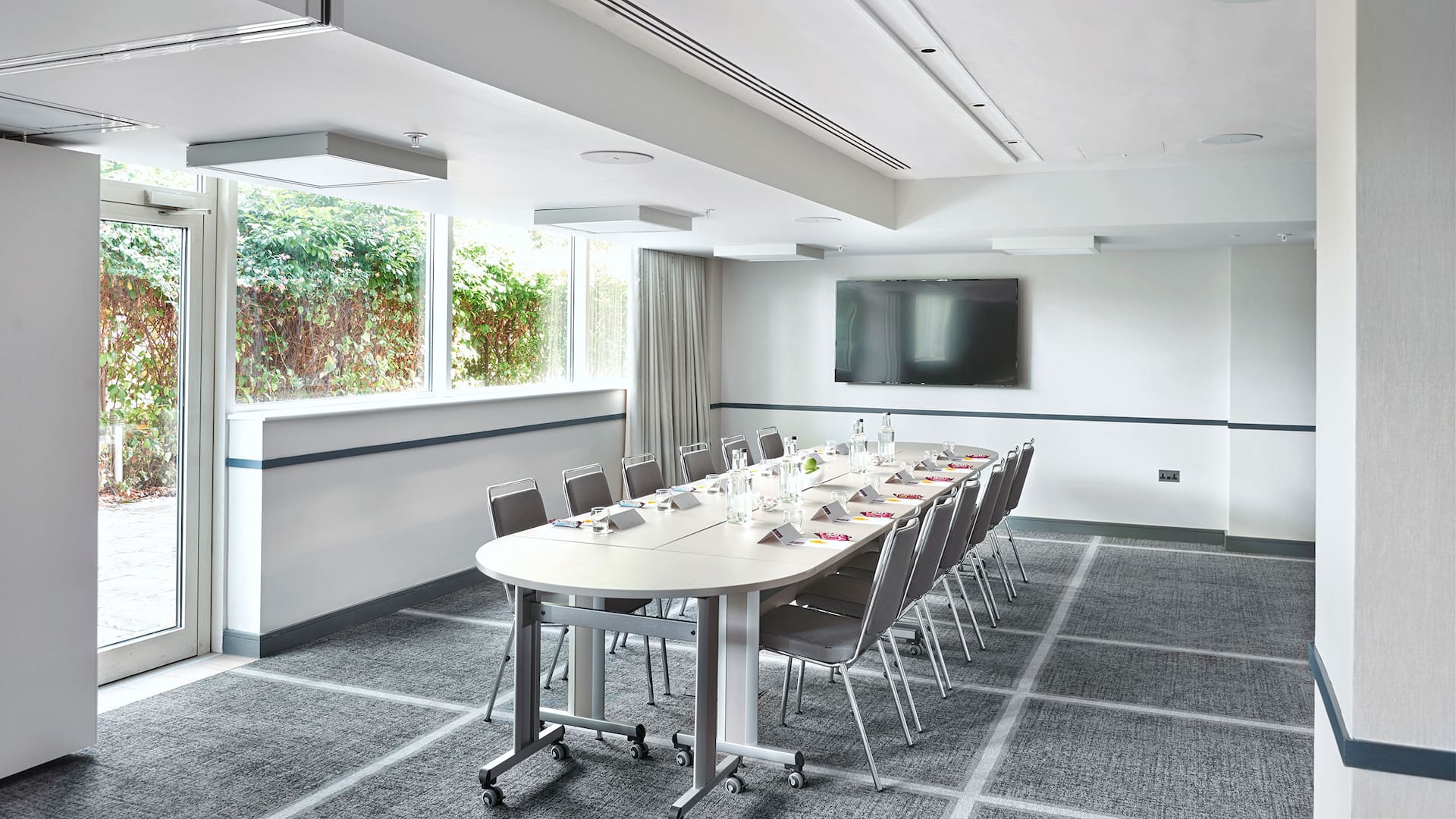 2 of 4 Hyatt Place London Heathrow Airport Meeting Place