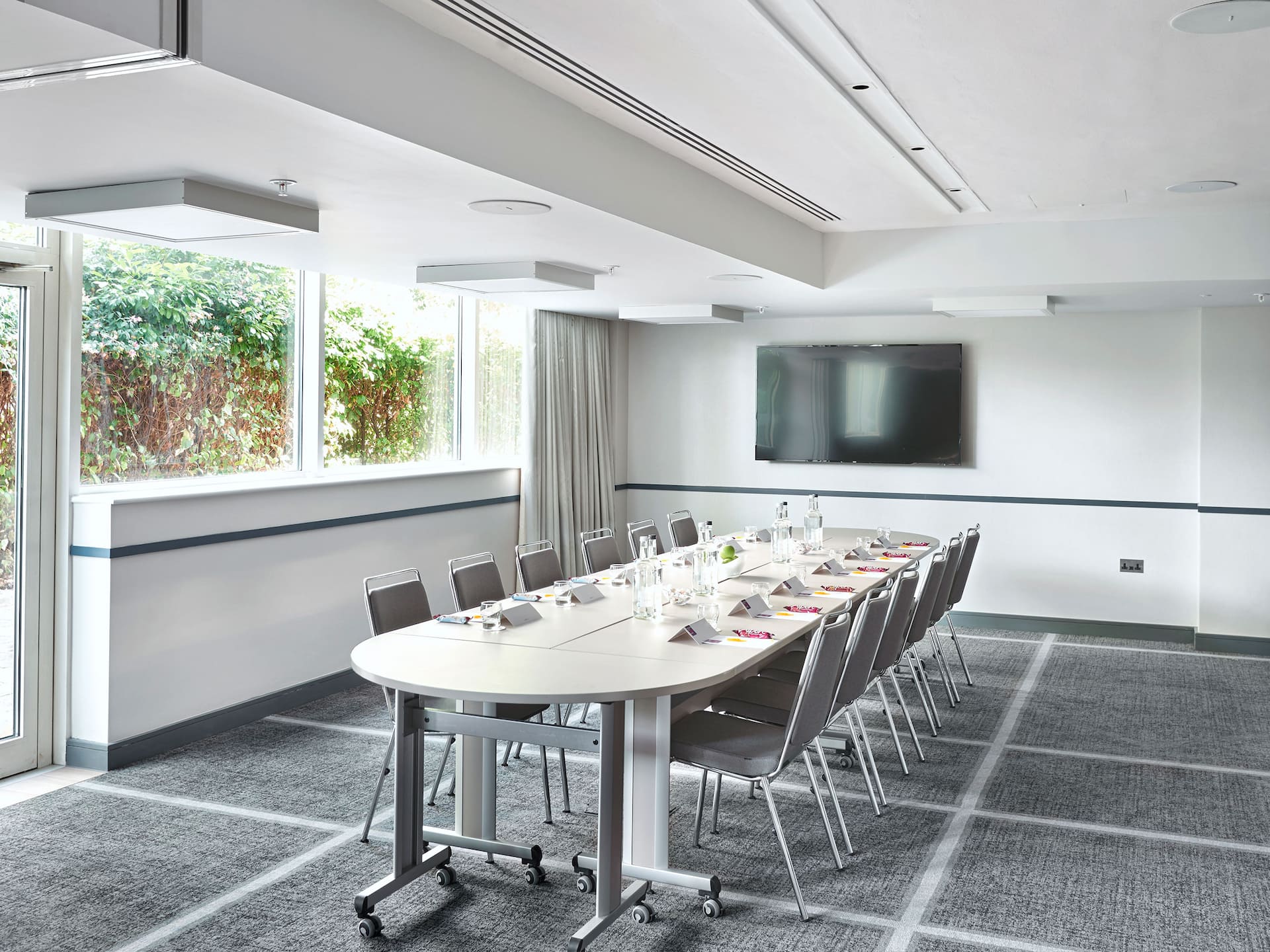 Hyatt Place London Heathrow Airport Meeting Place