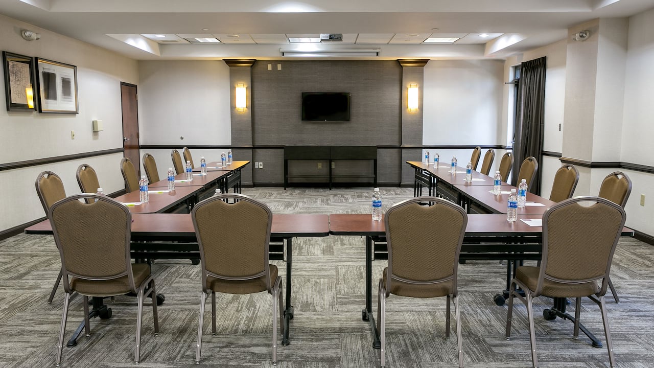 U Shape Meeting Space