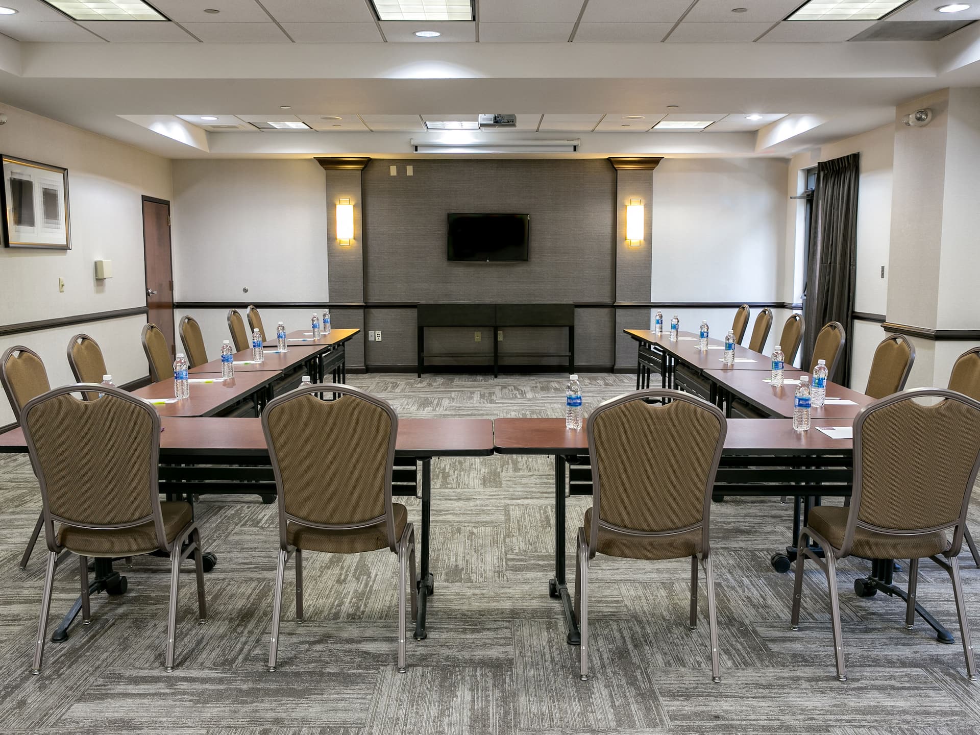 Hyatt Place Nashville/Franklin/Cool Springs U Shape