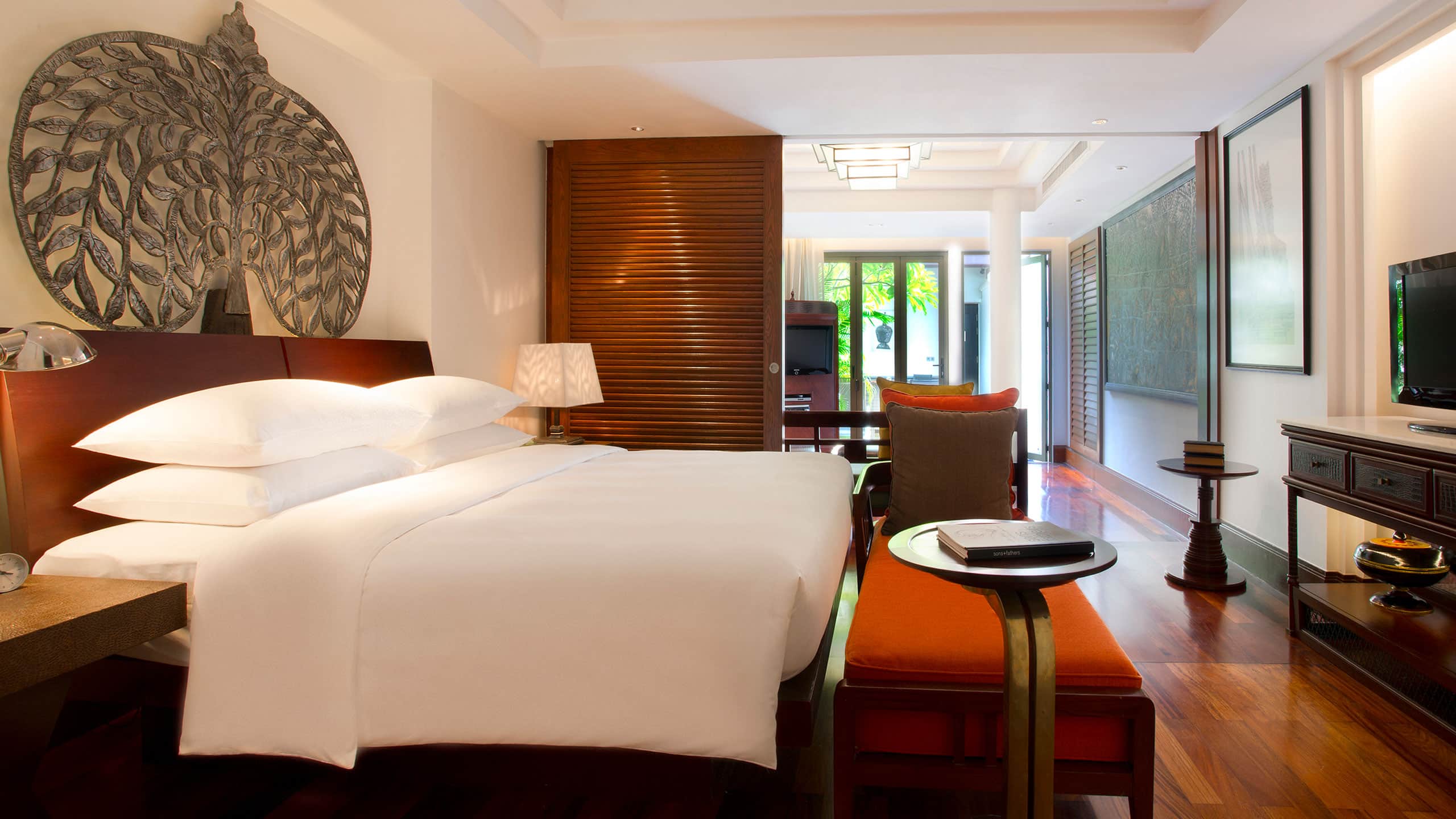 3 von 5 Park Hyatt Siem Reap Park Executive Suite Bedroom