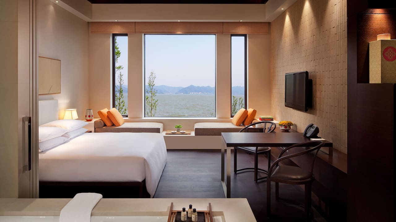 Park Hyatt Ningbo Resort and Spa Rooms and Suites Room Lake View 