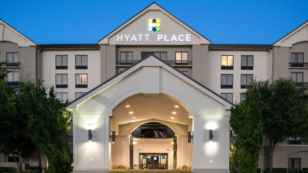 Night Exterior