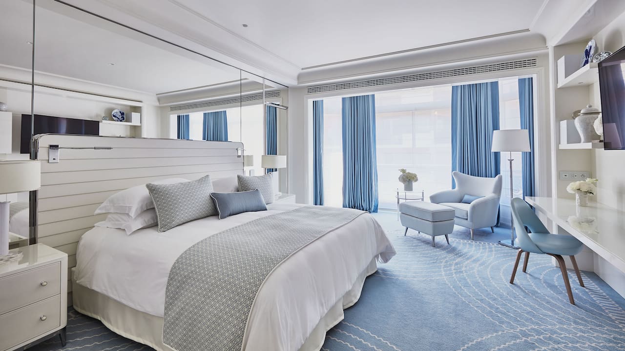 Familly Room Luxury Bleu at Hotel Martinez