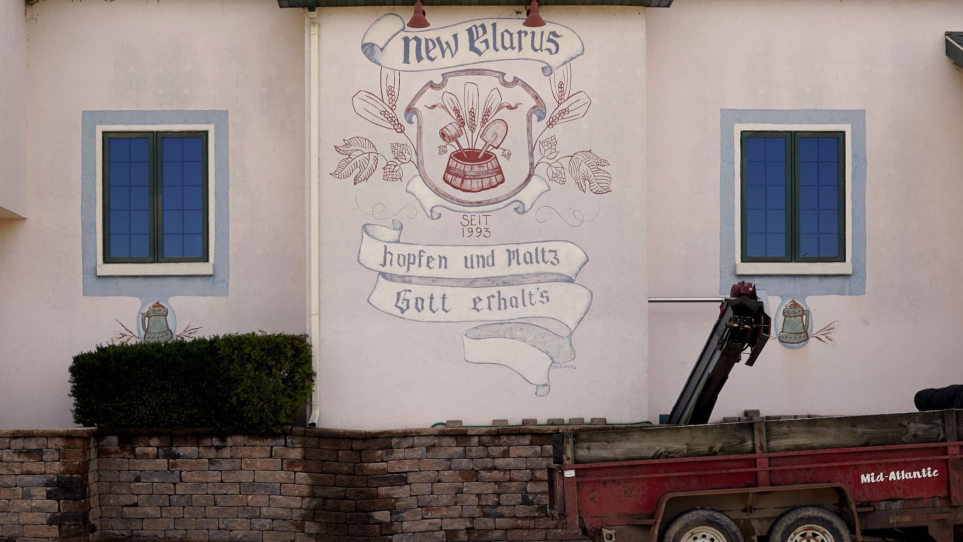 Hyatt Place Madison / Verona New Glarus Wall