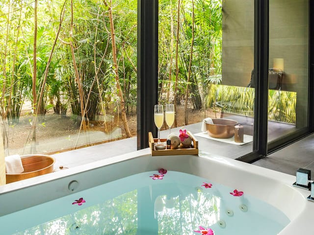 Spa Tub Treatment Suite