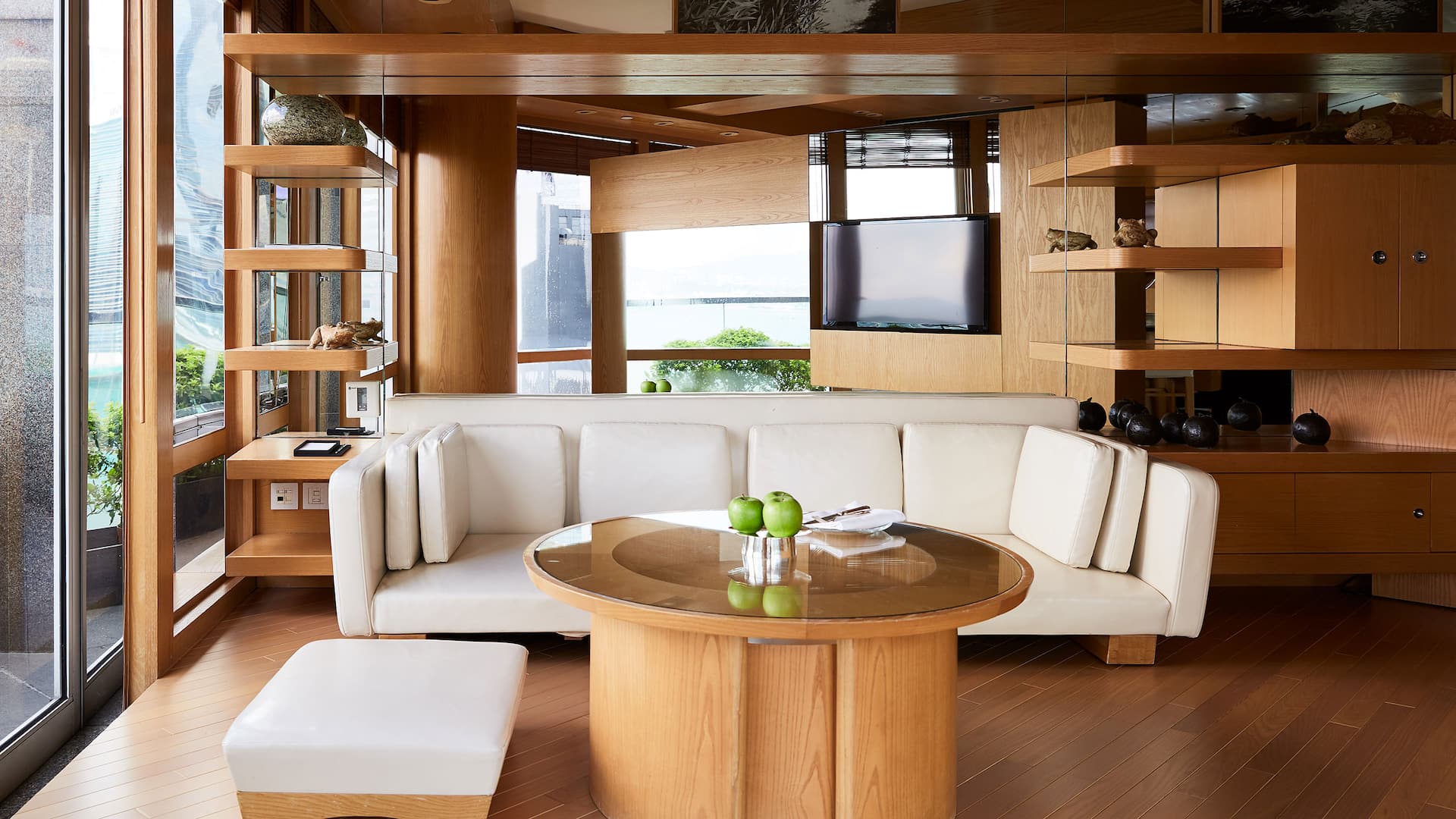 Plateau Suite