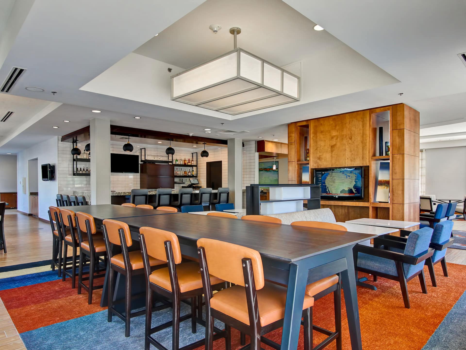 Hyatt HouseHyatt Place HP_P0479 Cheeseburger And Fries